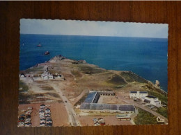 CPSM 1978 Ecrite -  LA POINTE DU RAZ LA CITE COMMERCIALE MUSEE SOUVENIRS BRETONS CREPERIE HOTEL RESTAURANT - La Pointe Du Raz