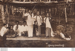 A12- MALAY - MALAYSIA - CARTE PHOTO - DANCING  - MUSICIEN - MUSIQUE - VIOLON - ( 2 SCANS ) - Maleisië