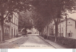 A14-38) LA COTE SAINT ANDRE - ISERE - AVENUE BERLIOZ - BAINS - LAVOIRS  - EN 1928 - ( 2 SCANS ) - La Côte-Saint-André