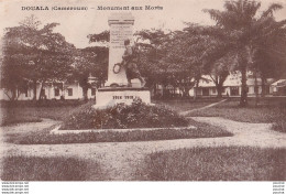 A22- DOUALA - CAMEROUN - MONUMENT AUX MORTS  - ( 2 SCANS ) - Kamerun
