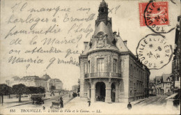 CPA Trouville L'Hotel De Ville Et Le Casino - Trouville