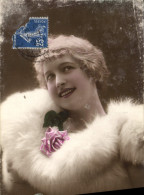CPA Femme - Women