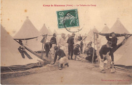 AISNE  02  CAMP DE SISSONNE - LA TOILETTE DU CAMP - MILITARIA - Sissonne