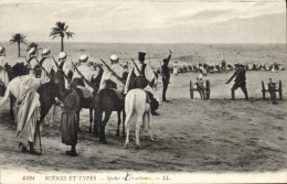 CPA Militaria Spahis Et Tirailleurs - Uniformen