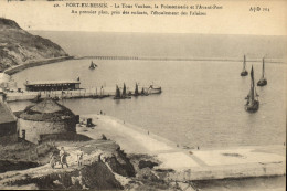 CPA Port En Bessin La Tour Vauban La Poissonnerie Et L'avant Port Bateaux - Sonstige & Ohne Zuordnung