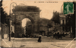 CPA NEVERS - La Porte De Paris (293222) - Nevers