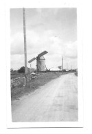 Petite Photo 113 X 69 Mm Représentant Un Curieux Moulin à 2 Pales (A23p28) - Windmühlen