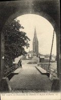 CPA Caen Le Pont Levis Du Chateau Et L'Eglise St Pierre - Caen