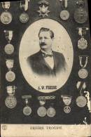 CPA Militaria Medaille Freire TRoupe - Uniformen