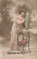 CPA Fantaisie-Femme-Poisson D'Avril-1er Avril-RARE-Timbre    L3918 - Erster April