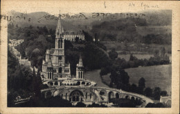 CPA Lourdes La Basilique Vue De Face - Lourdes