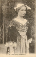 56 - JEUNE FILLE DE SAINTE ANNE D'AURAY - Sainte Anne D'Auray