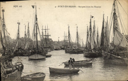 CPA Port En Bessin Barques Dans Les Bassins Bateaux - Sonstige & Ohne Zuordnung