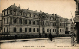 CPA Rennes Le Musee FRANCE (1015661) - Rennes