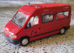 008, Camion De Pompiers Pompier Renault Master C-Renault 1999 , Marque Solido Echelle 1/50 - Altri & Non Classificati