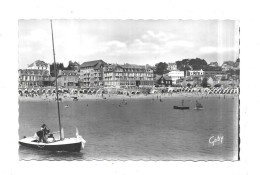 Saint-Cast La Plage Et Le Royal Bellevue - Saint-Cast-le-Guildo