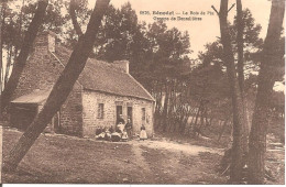 BENODET (29) Le Bois De Pin - Groupe De Dentellières - Bénodet