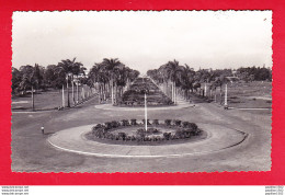 E-Madagascar-29P127  TAMATAVE, Avenue Poincaré, Le Rond Point, BE - Madagaskar