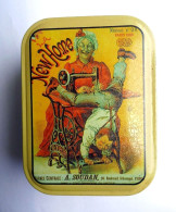 Vintage - Petite Boite Métal  Publicitaire  NEW HOME  - Machine à Coudre D'antan.... - Dosen