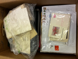 Delcampe - 1990-1998 Attractive Accumulation Of Over 780 Postal Stationery Envelopes And Cards, Many Uprated By Handstamps Or Belar - Bielorussia