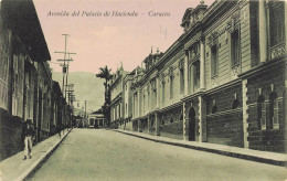 Delcampe - Venezuela Caracas Avenida Del Palacio De Hacienda - Venezuela