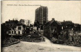 Delcampe - CPA Noyon Rue Des Deux Bornes Et Cathedrale FRANCE (1014183) - Noyon