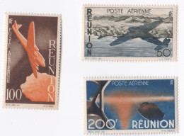 Delcampe - REUNION 1947 Poste Aérienne , N°YT. 42 à 44 . Timbres Neufs Avec Gomme  . Sans Charnière - Airmail