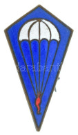 Szovjetunió ~1950. Zománcozott Ejtőernyős Jelvény (16x29mm) T:AU Soviet Union ~1950. Enameled Parachute Badge (16x29mm) - Unclassified