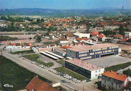 71 Gueugnon Vue Panoramique Et Le CES C.E.S. Collège  CPM édition Combier - Gueugnon