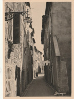 Delcampe - VAR 83 DRAGUIGNAN  RUE DES TROIS PIGEONS  PHOTO DE LEYRONNAS - Draguignan