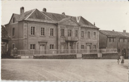 St Mamet Cantal La Mairie  Ed. Du Moulin, Sartrouville (S & O), N°4 - Saint-Mamet-la-Salvetat
