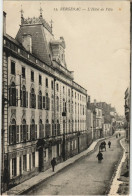 Delcampe - CPA Bergerac- Hotel De Ville FRANCE (1072881) - Bergerac