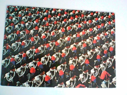 Delcampe - CARABINIERI IN PARATA - Polizei - Gendarmerie