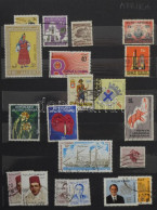 Delcampe - O Néhány Száz Tengerentúli Bélyeg Sok Motívummal, 6 Lapos Közepes Berakóban - Altri & Non Classificati