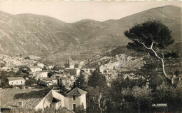 54838 - NYONS - CPSM - QUARTIER DES GRANDS FORTS VU DE LA PROMENADE DES PIEDS DE VAUX - Nyons