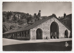 Delcampe - 38 - CRÉMIEU - Les Halles - Ed. LES TIRAGES MODERNES N° 4 - 1957 - Crémieu