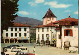 Delcampe - 64 - SARE - LA PLACE ET L'ÉGLISE - Sare