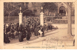 36 . N° 102966 .chateauroux .sortie Des Cigarieres . - Chateauroux