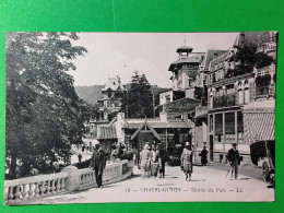 Delcampe - CPA - 63 - CHÂTEL GUYON - L'ENTRÉE DU PARC - BELLE ANIMATION - Châtel-Guyon