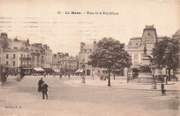 FRANCE - Le Mans - Place De République - Bâtiments - Commerces - Monument - Arbres - Animé - Obli 1934 - Carte Postale - Le Mans