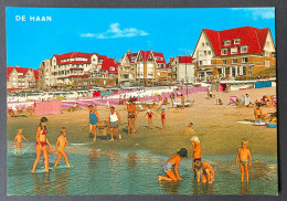 Delcampe - DE HAAN - Strand En Zeedijk / Uitg. Van Mieghem A., Oostende - De Haan