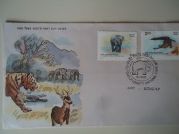INDIA FDC 1986 ANIMALS ELEPHANTS CORGODILE - Elephants