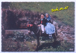 Delcampe - {100551} Folklore De Comminges, Couple De Jeunes Danseurs De La " Cordée Luchonnaise " - Tänze