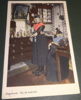 Delcampe - Overijssel - Klederdracht - Staphorst - Bij De Naaister - Huisman - Otros & Sin Clasificación