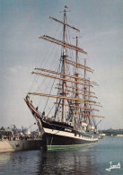 Delcampe - Couleurs De Bretagne Les Grands Voiliers Quatre Mâts Barque Soviétique - Segelboote