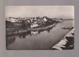 Delcampe - 29 - Douarnenez - Le Port Rhu - Circulée En 1956 - Douarnenez