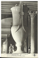 Delcampe - 92  Sevres   Manufactur De Sevres   -r  Vase De Neptune   Se Trouvant Au Milieu Du Grand Salon - Sevres