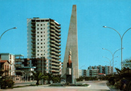 Delcampe - CPM - SALOU - Promenade Et Monument A Jaime I (immeuble) - Edition Raymond - Tarragona