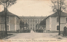 Delcampe - ISSOUDUN : LA CASERNE CHATEAURENAULT - Issoudun