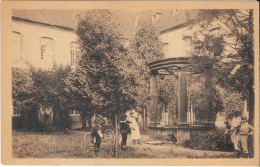 Delcampe - CORBIGNY - Ecole Supérieure - La Cour D'Honneur - Corbigny